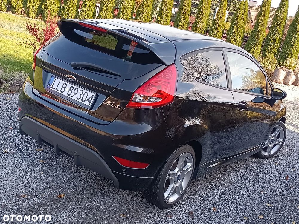 Ford Fiesta 1.6 Sport - 8