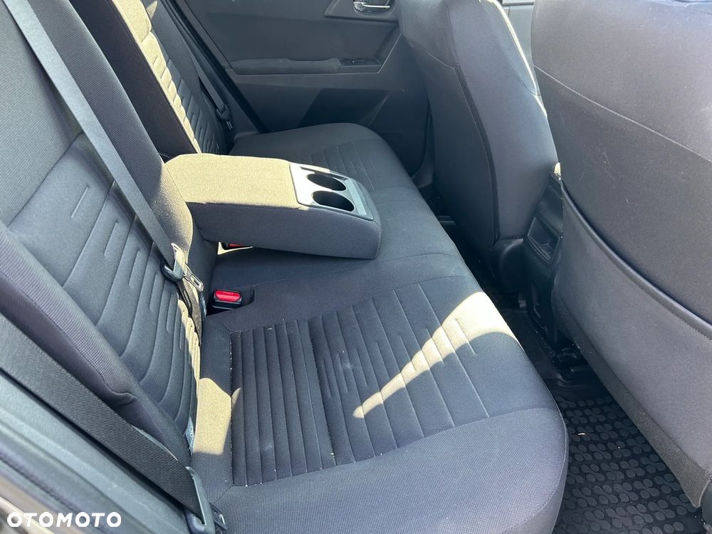 Toyota Auris 1.8 HSD Luna - 35