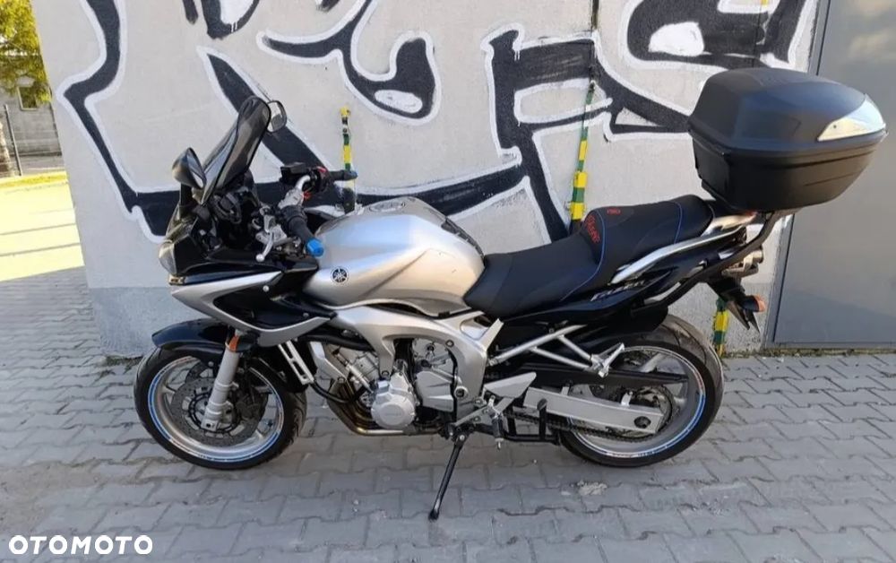 Yamaha FZ6 - 4