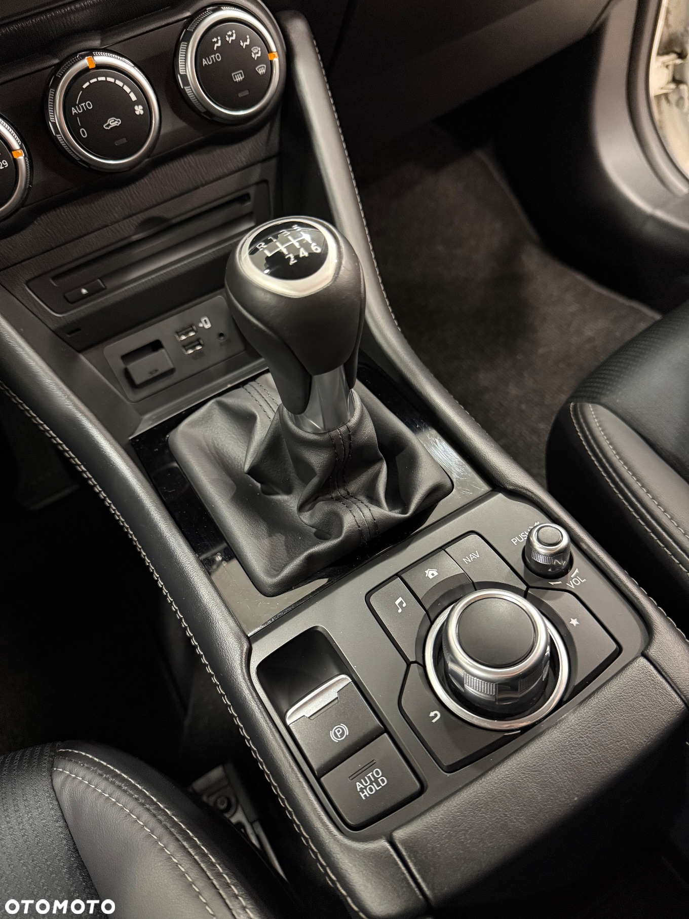 Mazda CX-3 2.0 SkyPrestige - 30