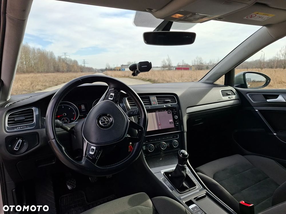 Volkswagen Golf 1.6 TDI BMT Comfortline - 33