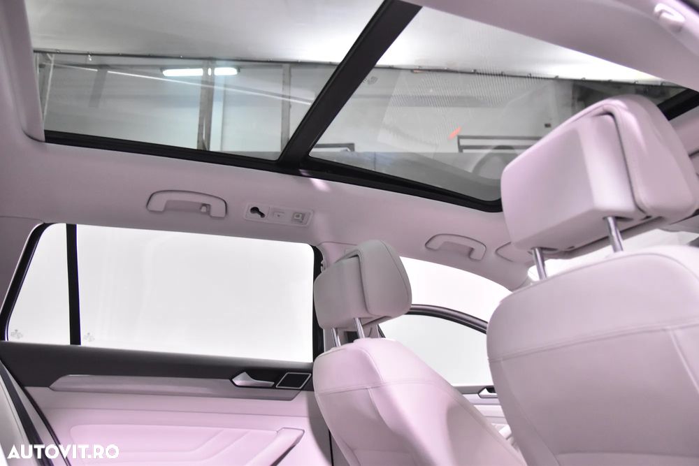 Volkswagen Passat - 21