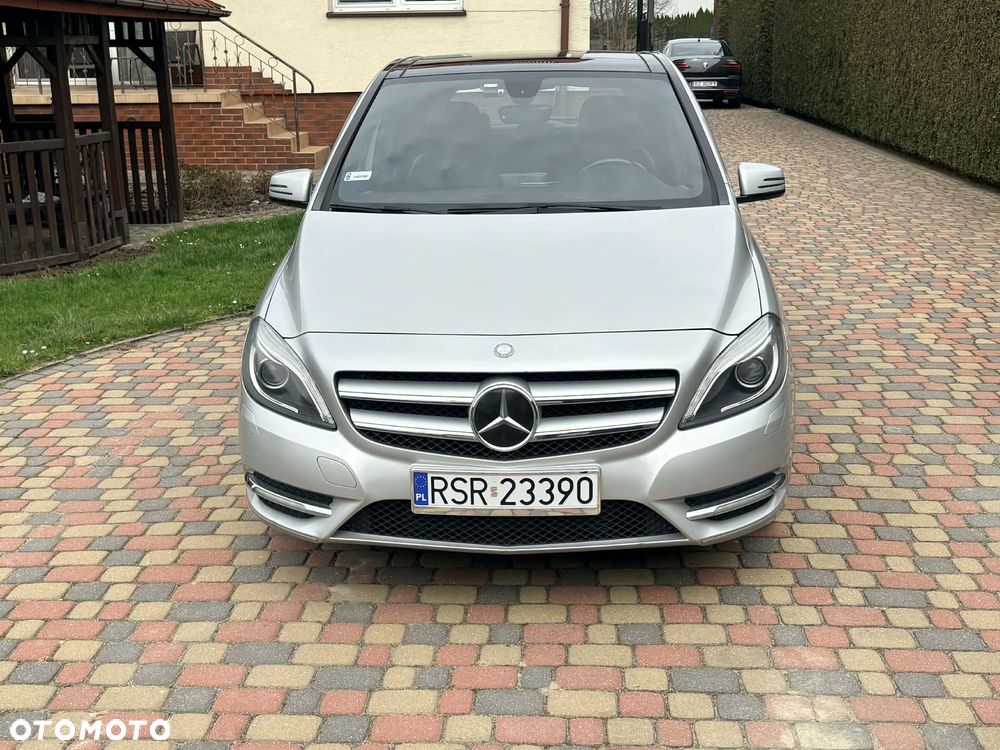 Mercedes-Benz Klasa B 180 (BlueEFFICIENCY) - 3