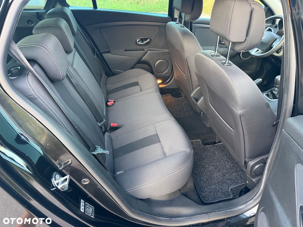 Renault Megane TCe 130 Dynamique - 25