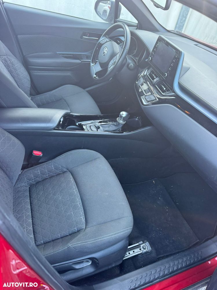 Toyota C-HR 2.0 Lounge - 4