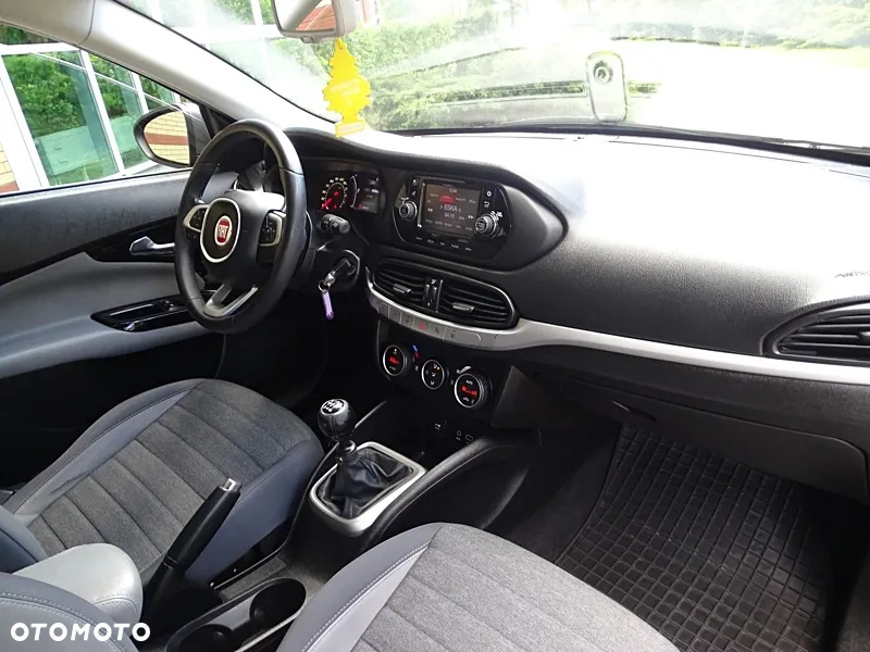 Fiat Tipo 1.4 T-Jet 16v Lounge EU6d - 7