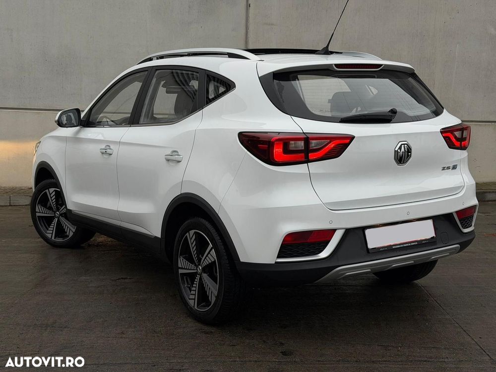 MG ZS EV Maximal Luxury - 4