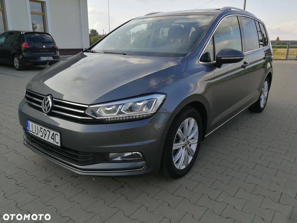 Volkswagen Touran - 1