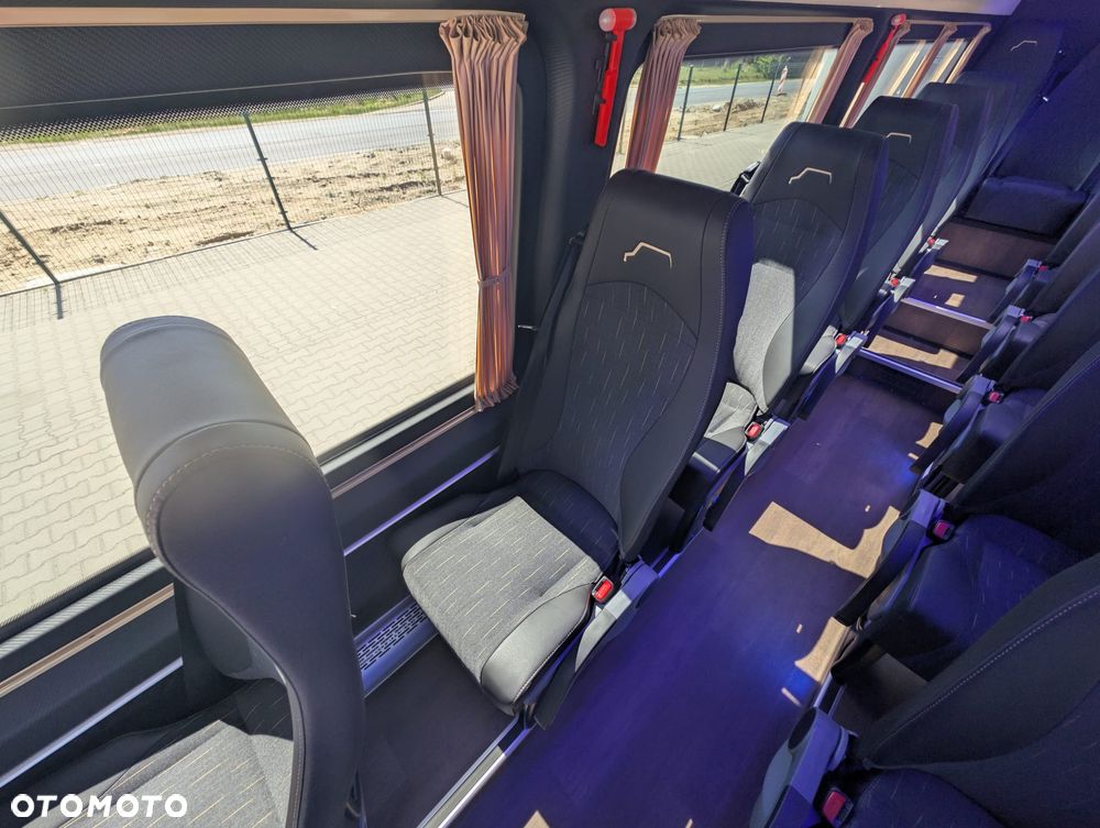 Mercedes-Benz Sprinter 519 - 34