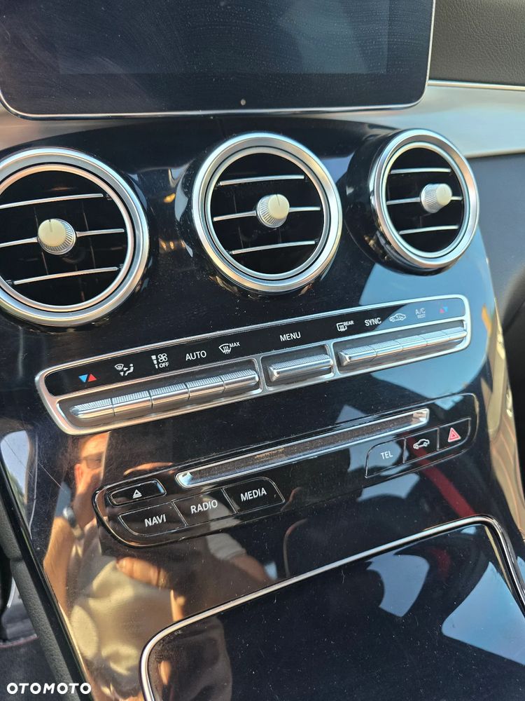 Mercedes-Benz GLC - 19