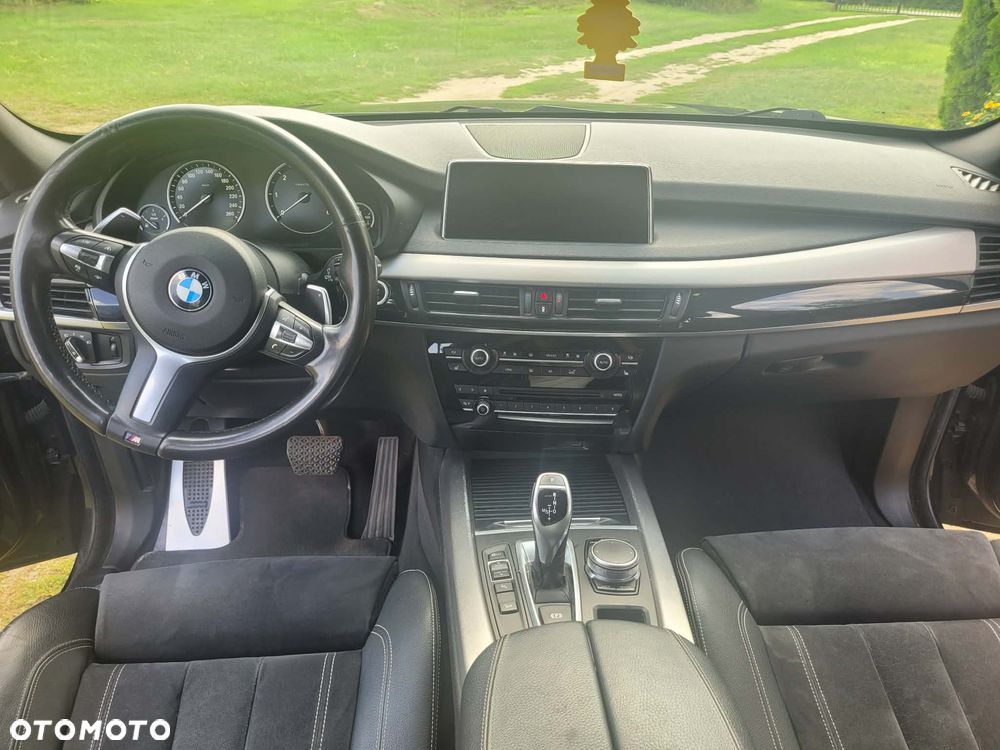 BMW X5 xDrive30d - 16