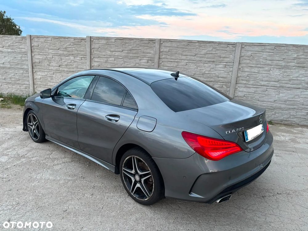 Mercedes-Benz CLA 220 d 7G-DCT AMG Line - 3