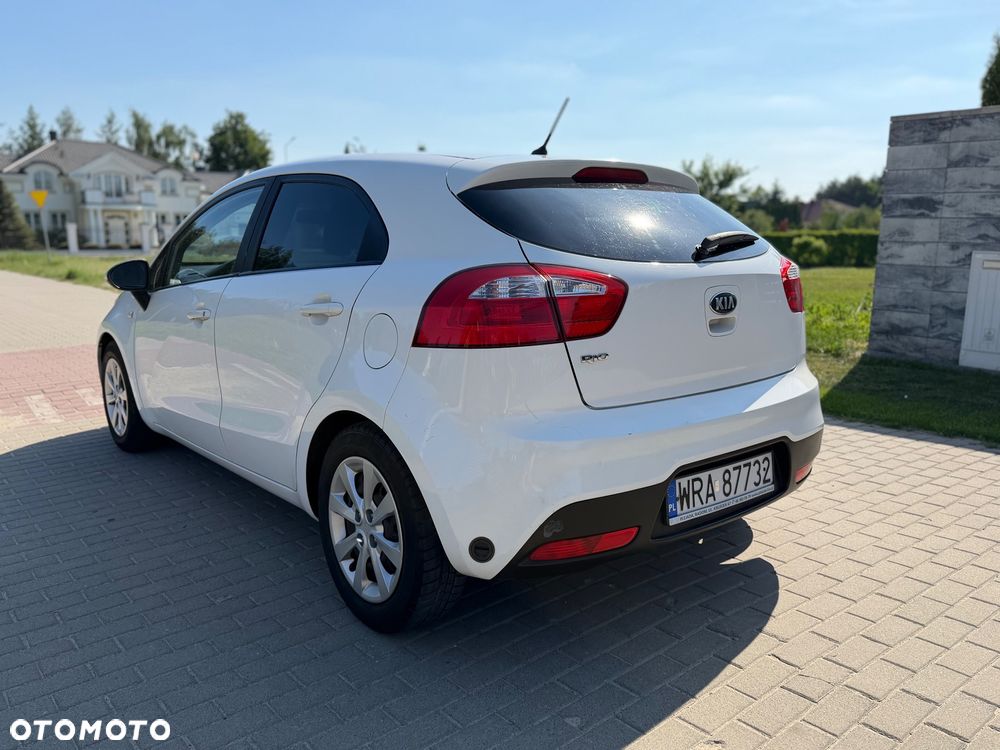 Kia Rio 1.2 Business Line - 4