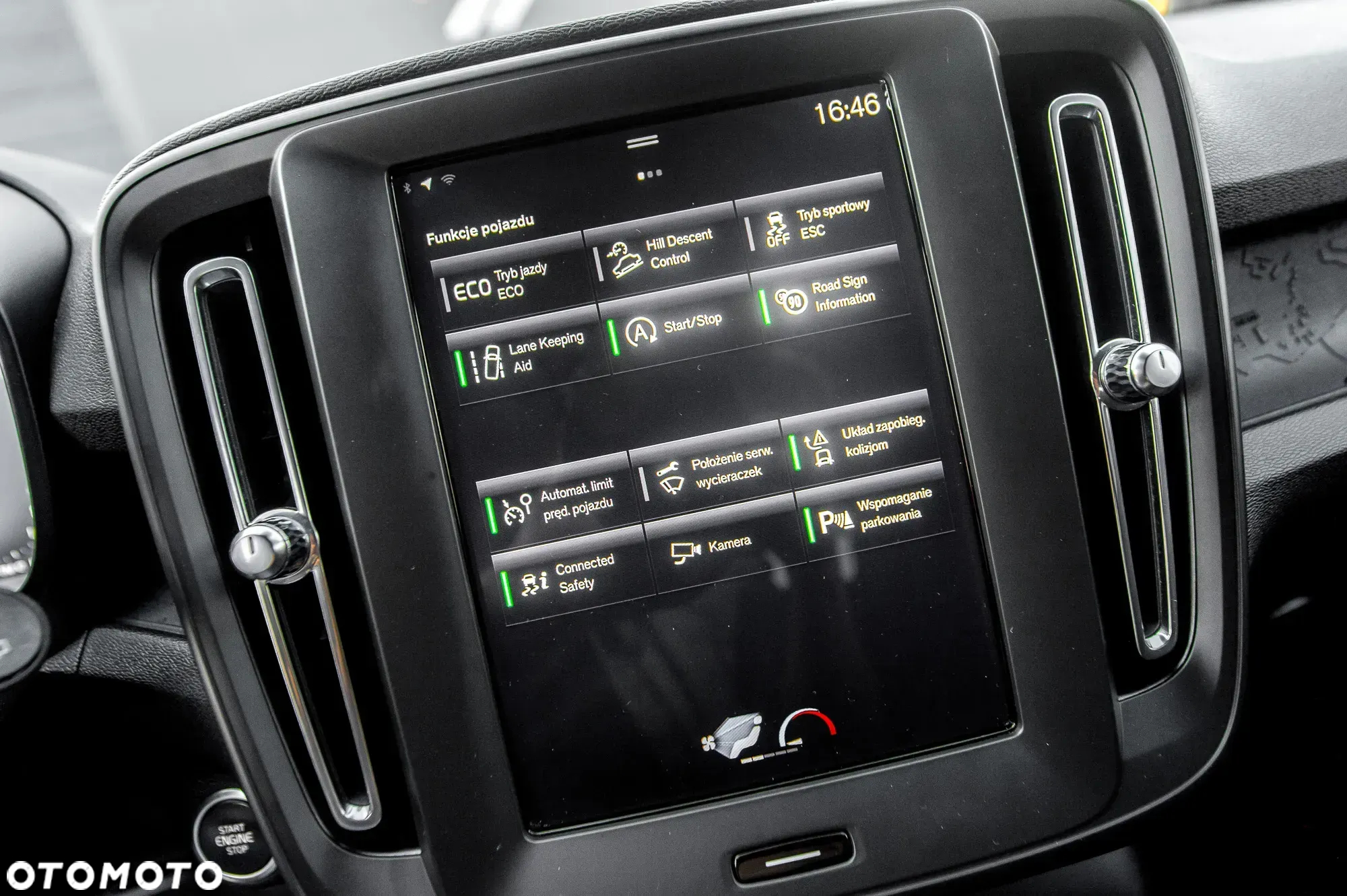 Volvo XC 40 - 31