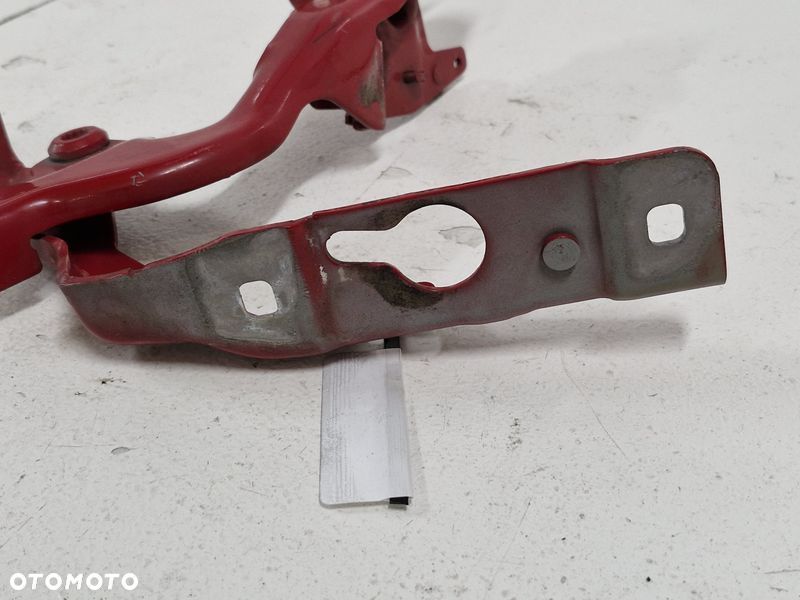 MERCEDES BENZ W176 A KLASA ZAWIAS MASKI LEWY - 3