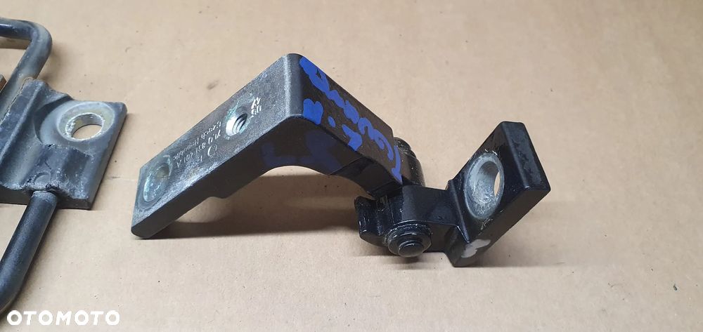 Zawias lewy przód przedni górny dolny para VW Touareg 7L0831411 - 2