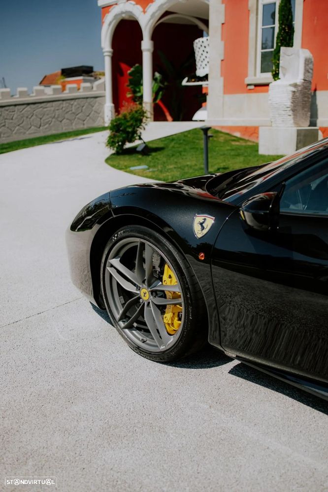 Ferrari 488 GTB - 12