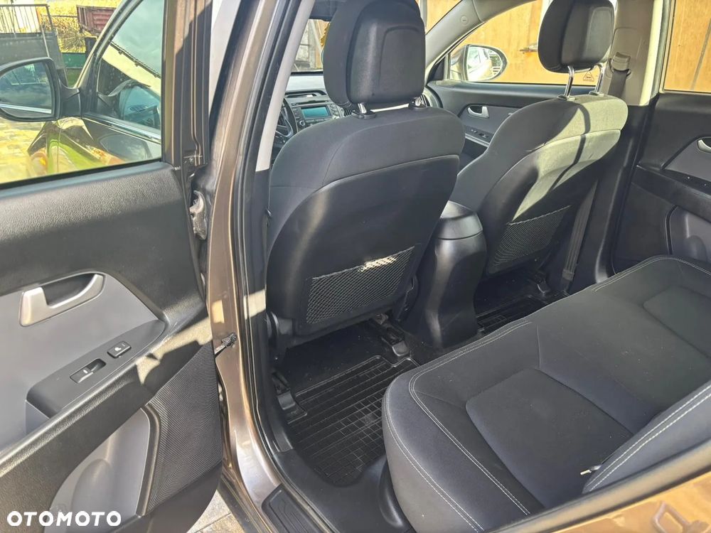 Kia Sportage 1.7 CRDI L 2WD - 17