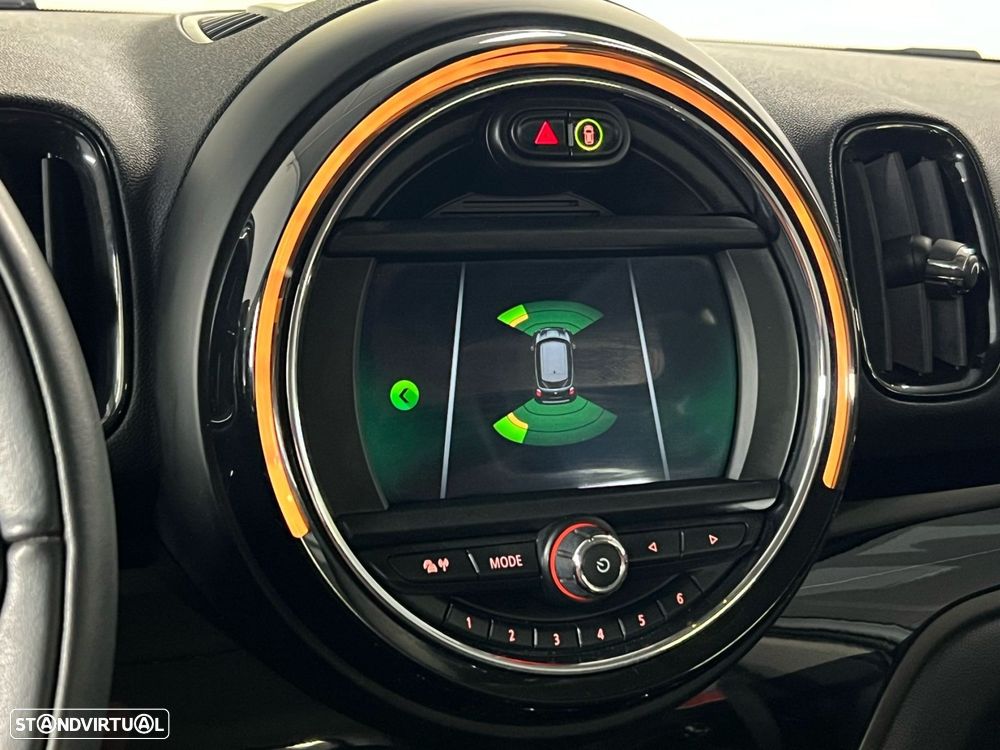 MINI Countryman Cooper SE ALL4 Auto - 17