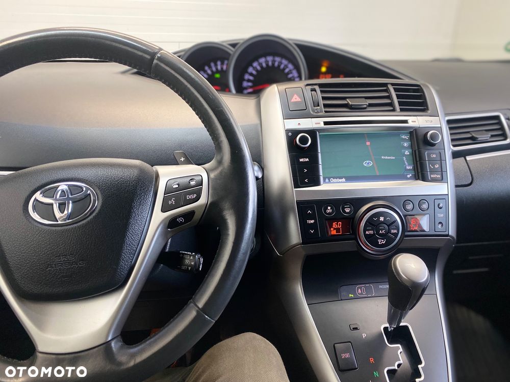 Toyota Verso 1.8 Premium MS - 23