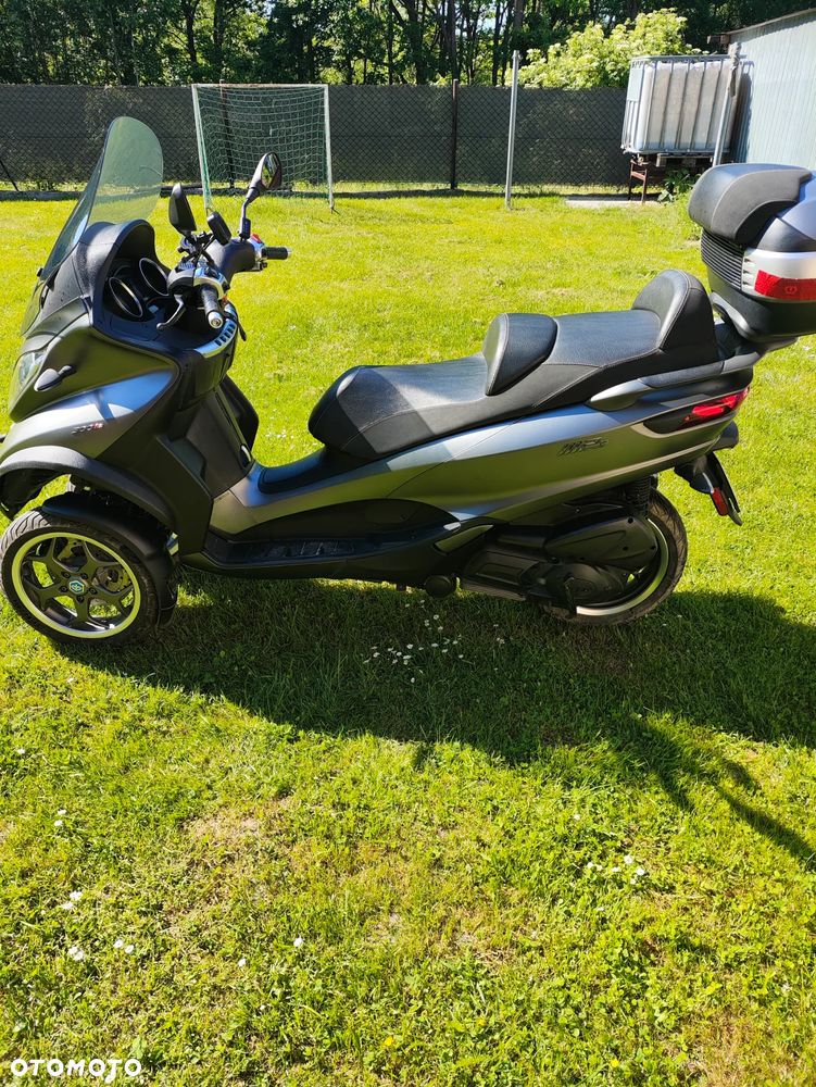 Piaggio MP-3 - 1
