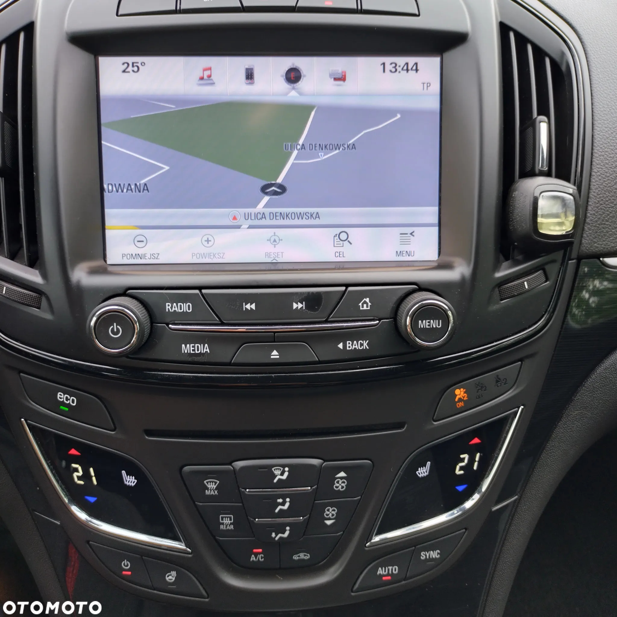 Opel Insignia - 16