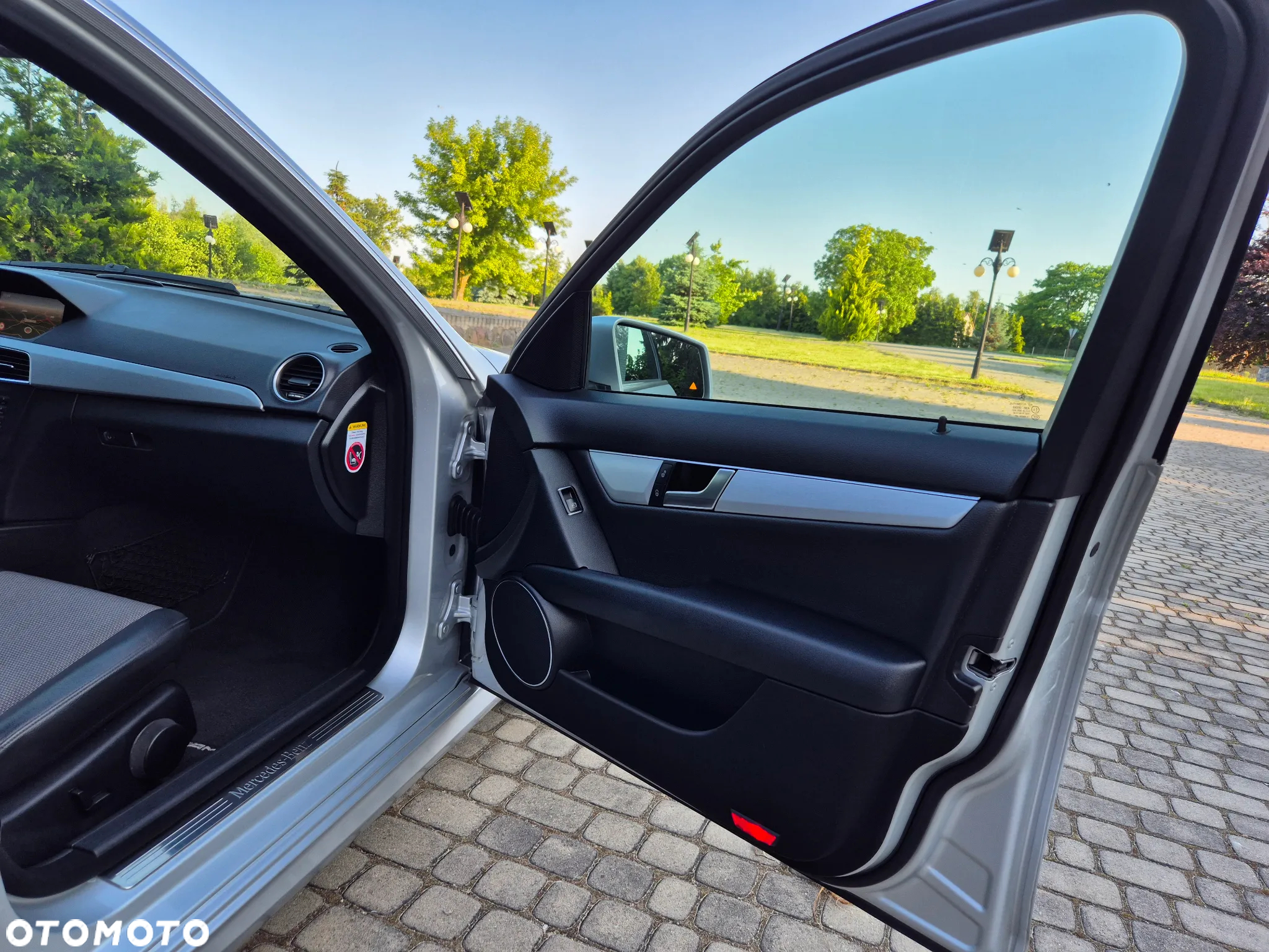 Mercedes-Benz Klasa C 200 T (BlueEFFICIENCY) Avantgarde - 35