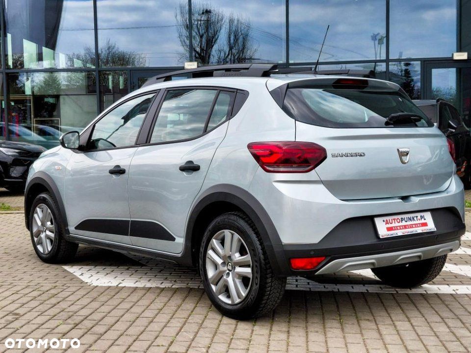 Dacia Sandero - 3