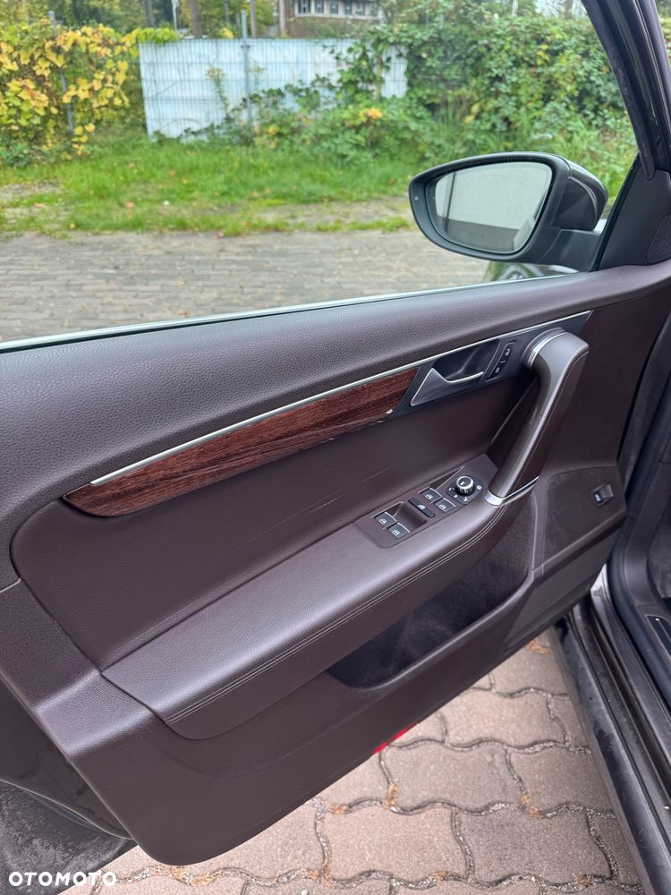 Volkswagen Passat - 16