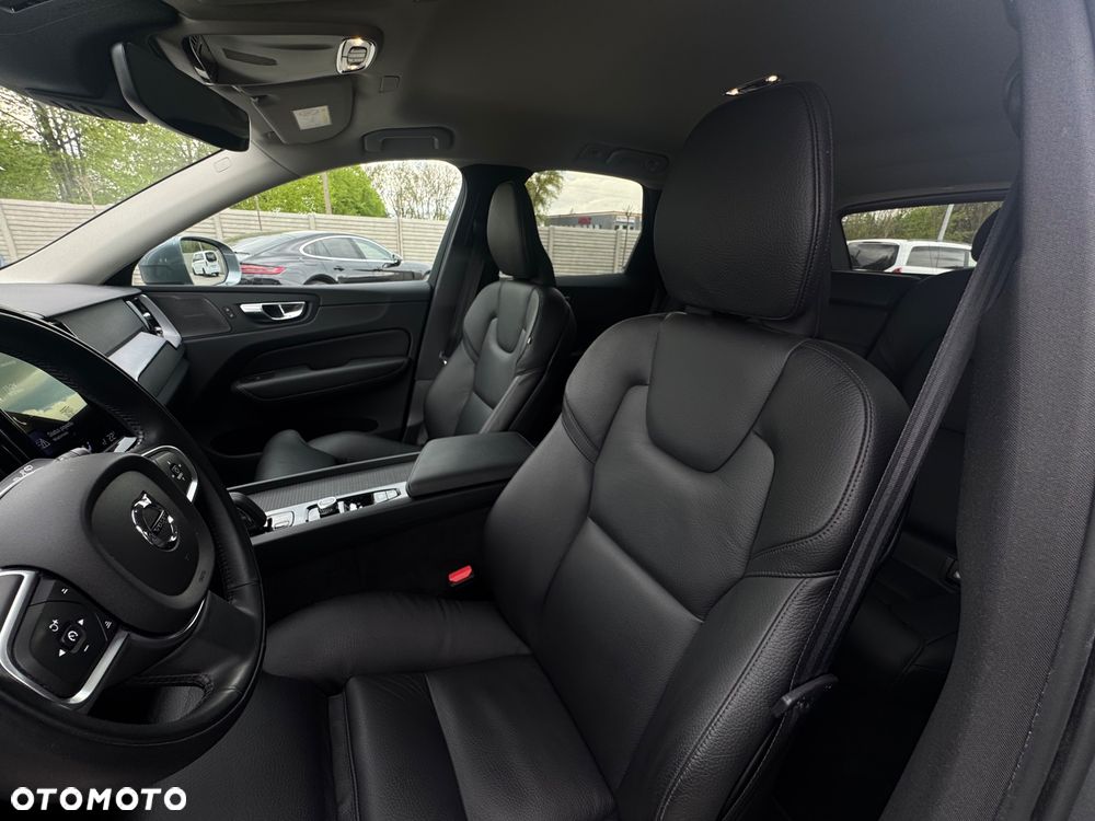 Volvo XC 60 B4 D AWD Inscription - 9