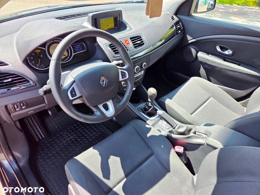 Renault Megane ENERGY dCi 110 Start & Stop Expression - 25