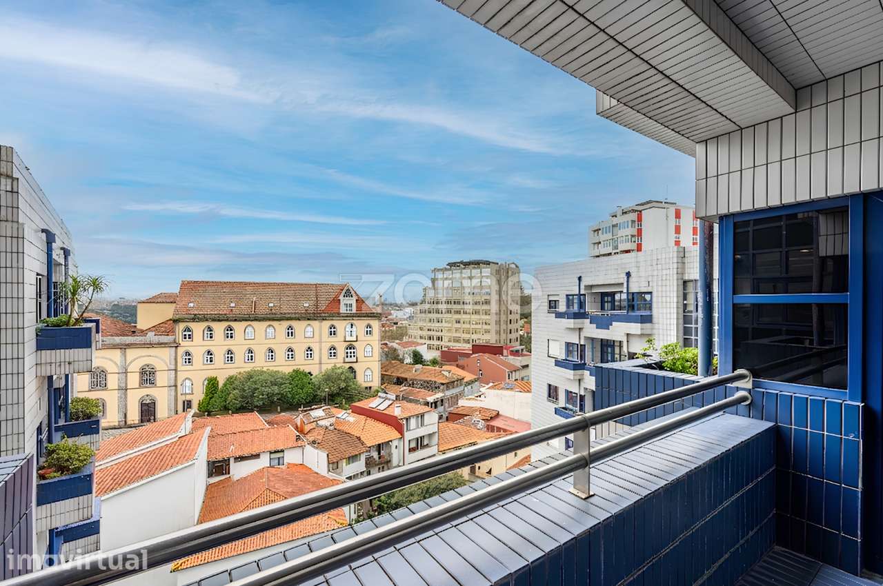 Apartamento T2 com lugar de garagem - Mota Galiza, Porto - Grande imagem: 3/16