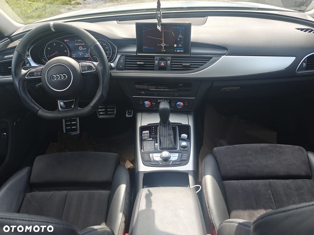 Audi A6 Avant 2.0 TDI Ultra S tronic - 24
