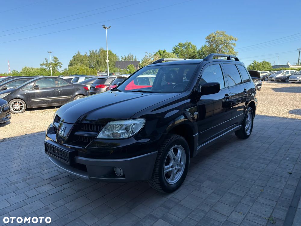 Mitsubishi Outlander 2.0 Invite - 16