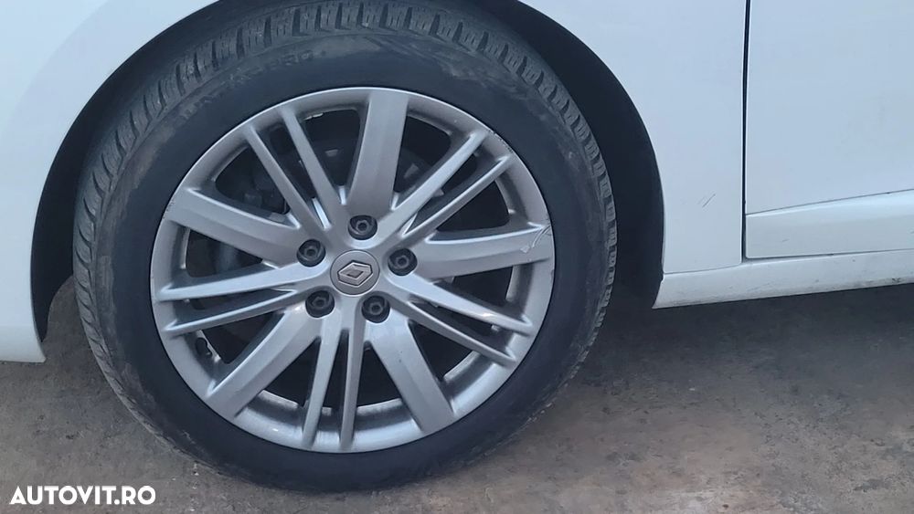 Renault Megane Grandtour ENERGY dCi 110 Start & Stopp Bose Edition - 14