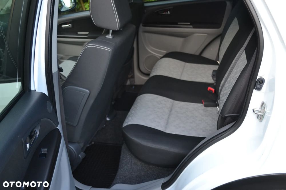 Suzuki SX4 1.6 Premium 4WD - 8