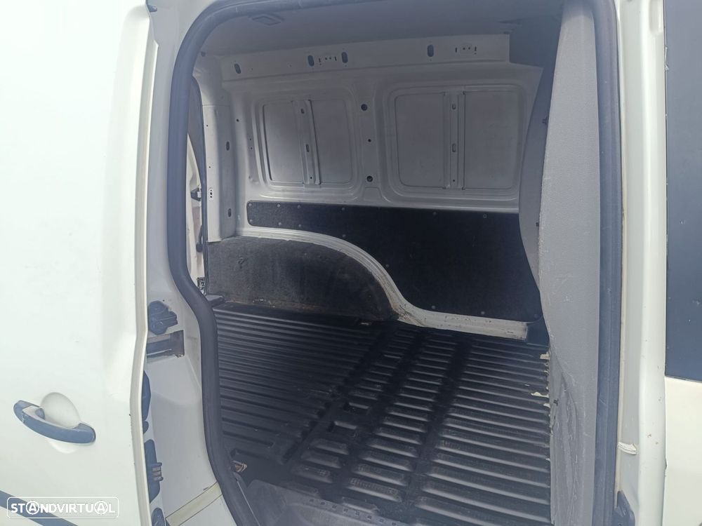 VW Caddy 2.0 SDi Ext. 5L AC - 18