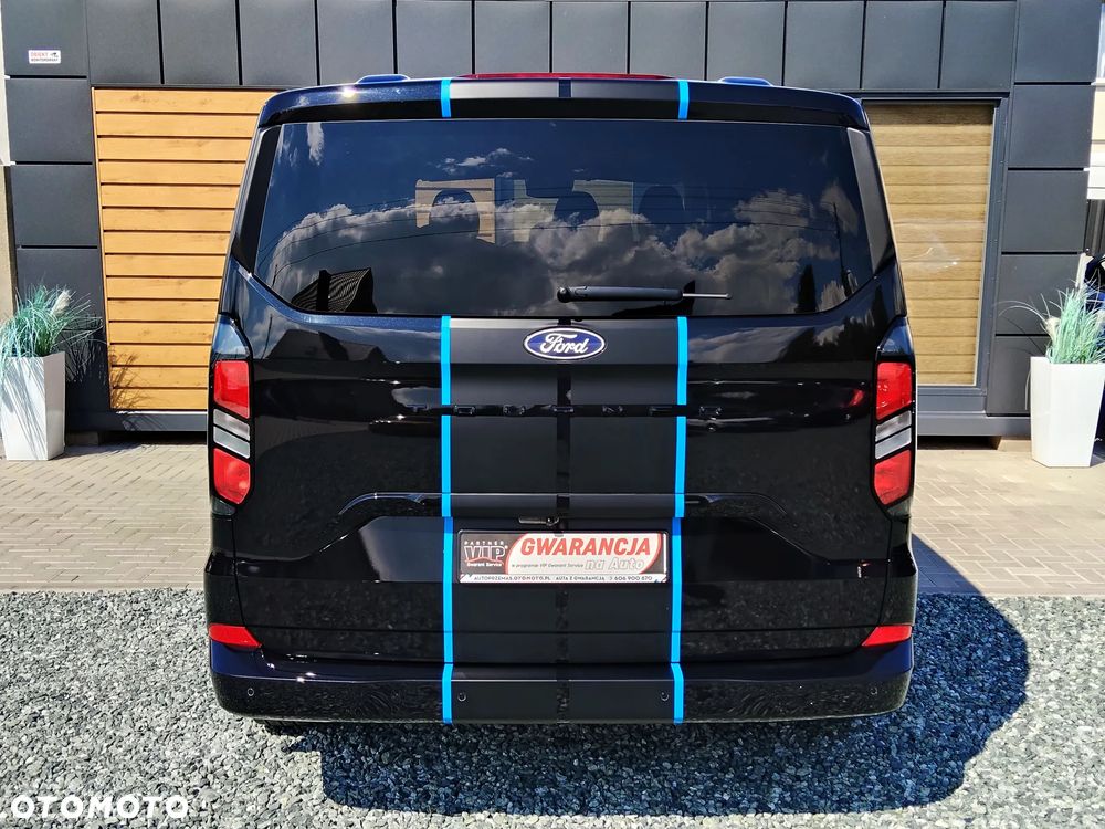 Ford Tourneo Custom 320 L1H1 VA Autm Titanium - 34