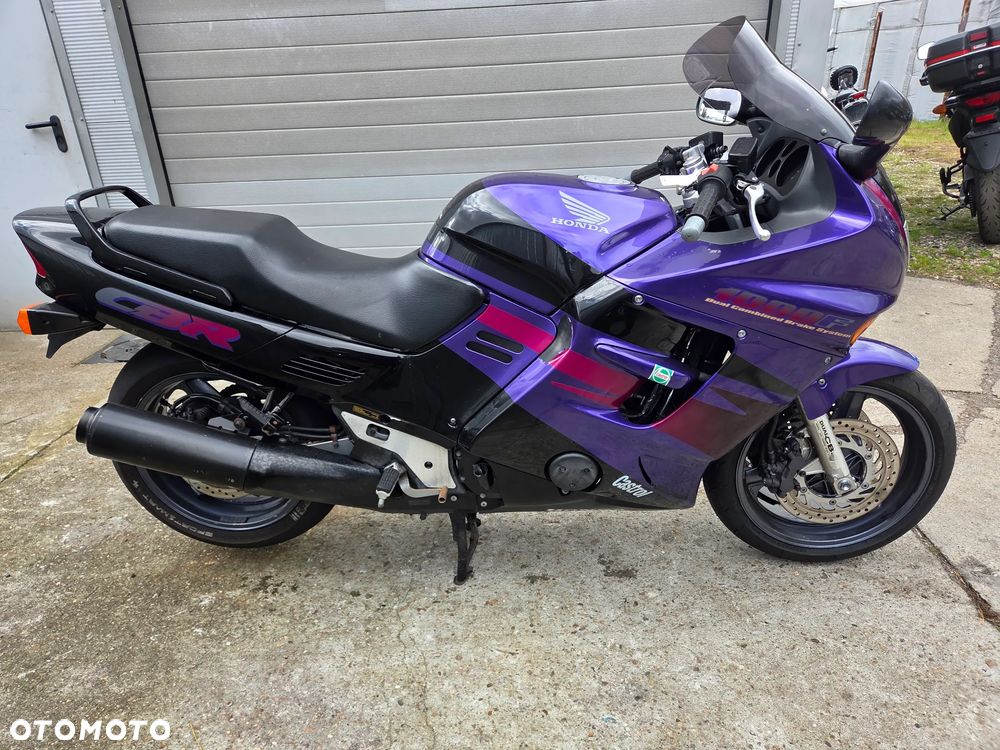 Honda CBR
