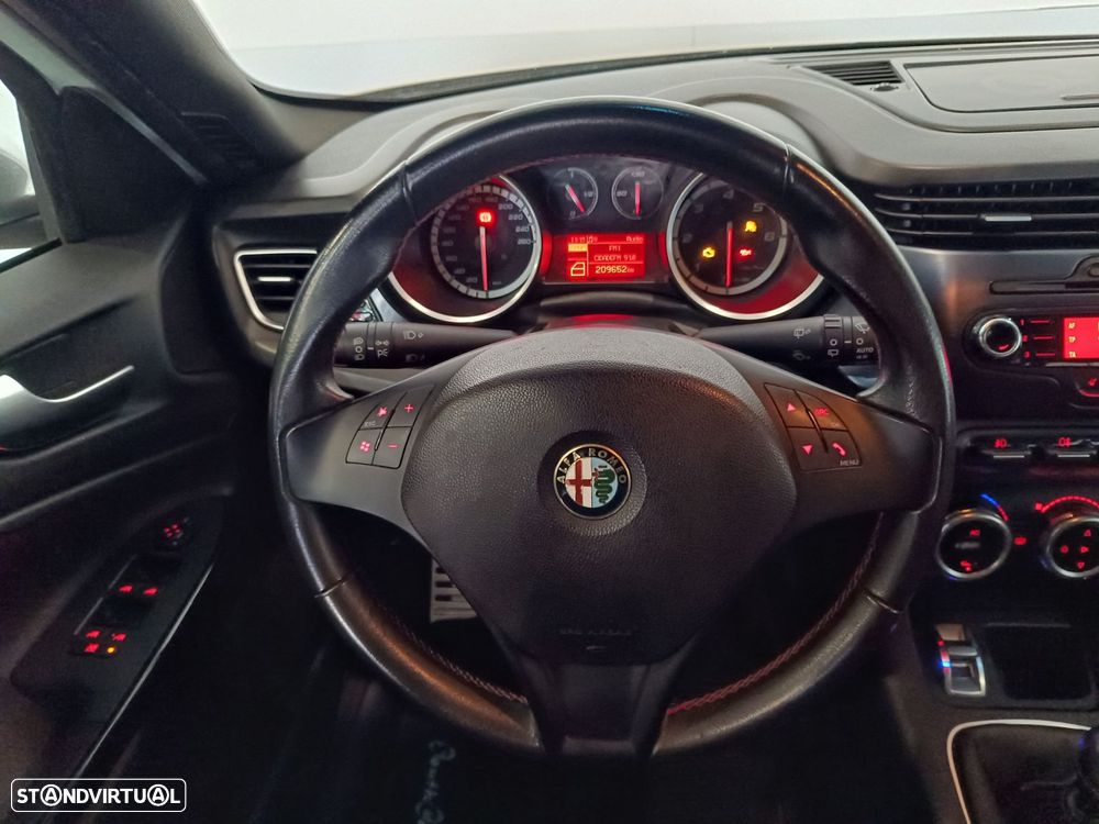 Alfa Romeo Giulietta 1.6 JTDM Distinctive - 17