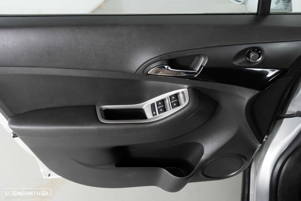 Chevrolet Orlando 2.0 VCDi LTZ - 20
