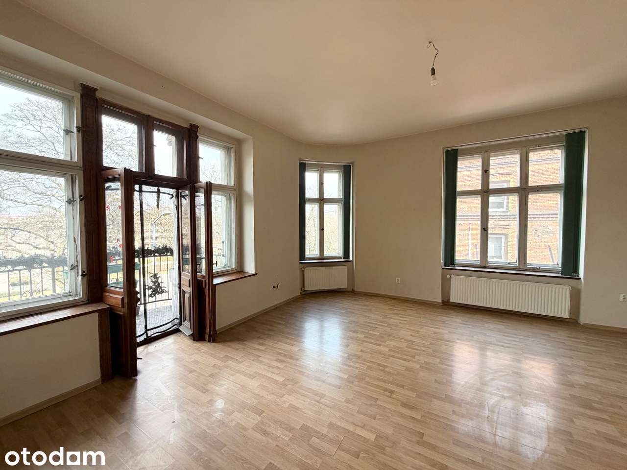 Na sprzedaż mieszkanie - 6 pokoi, 160 m2, Chorzów II