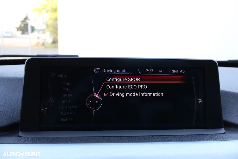 BMW Seria 3 320d xDrive Aut. - 39