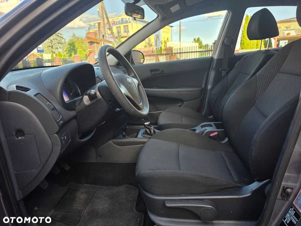Hyundai i30 1.4 Classic - 13