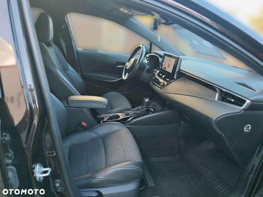 Toyota Corolla 1.8 Hybrid Comfort - 10