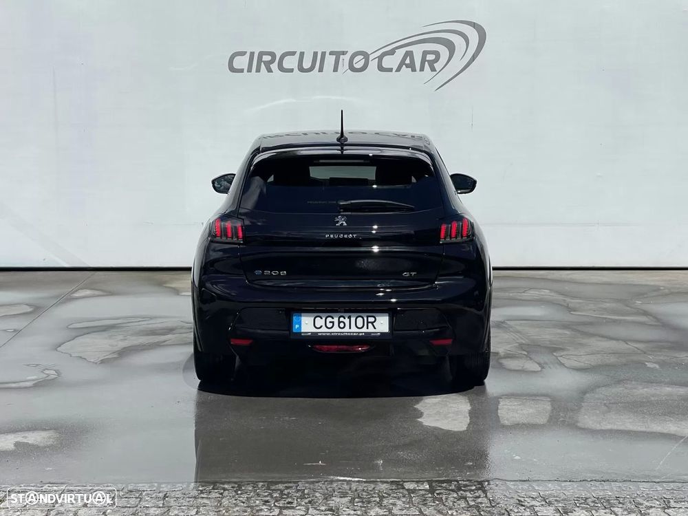 Peugeot e-208 GT Pack - 11