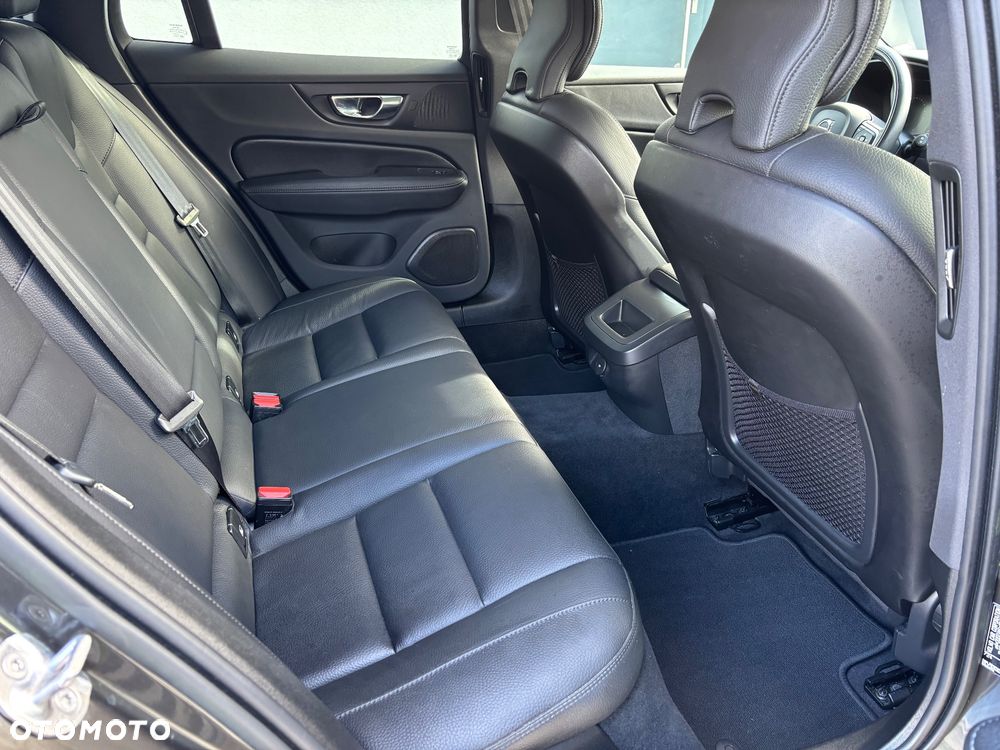 Volvo V60 B3 B Geartronic Momentum Pro - 37