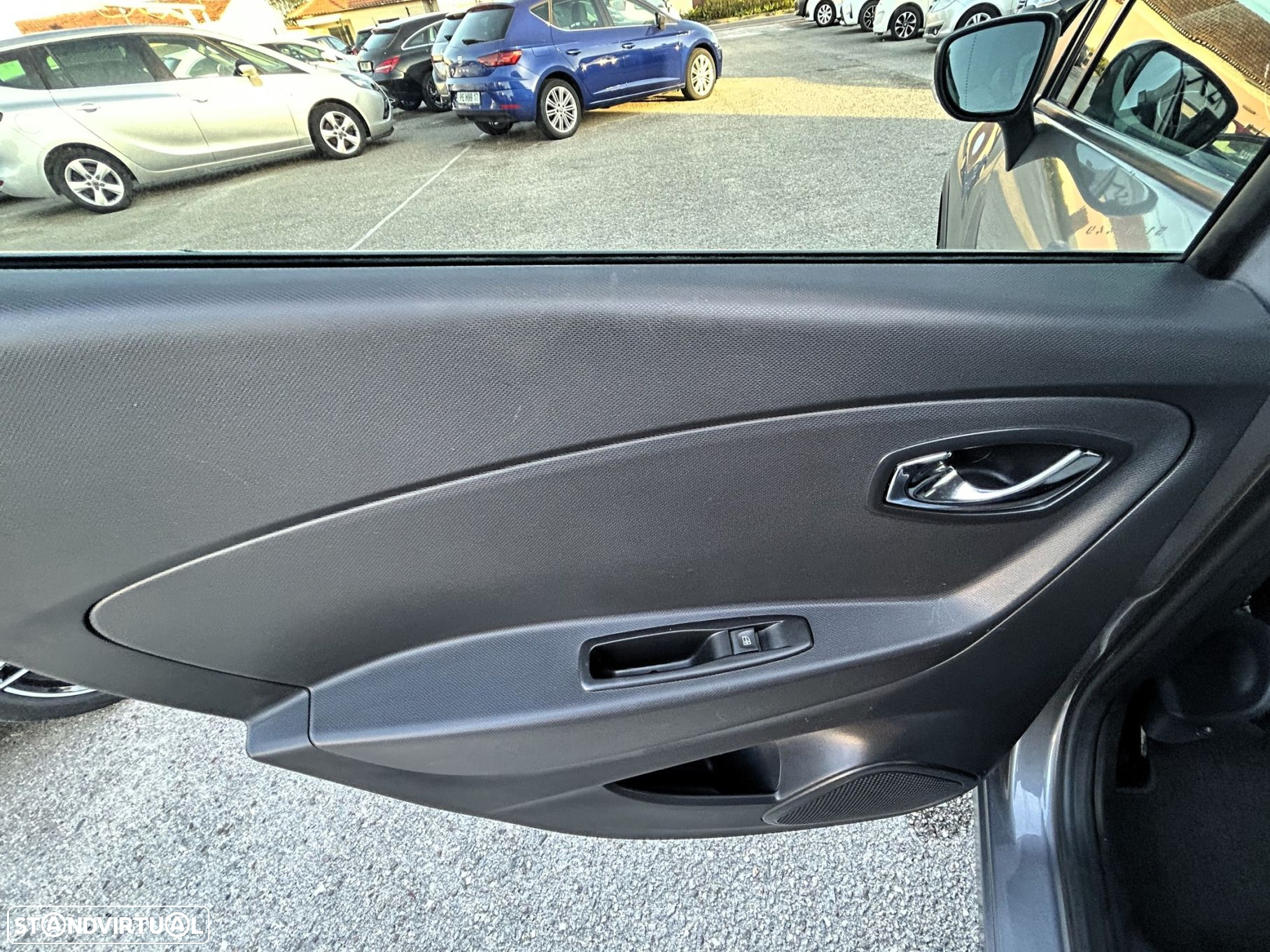 Renault Captur 1.2 TCe Exclusive EDC - 21