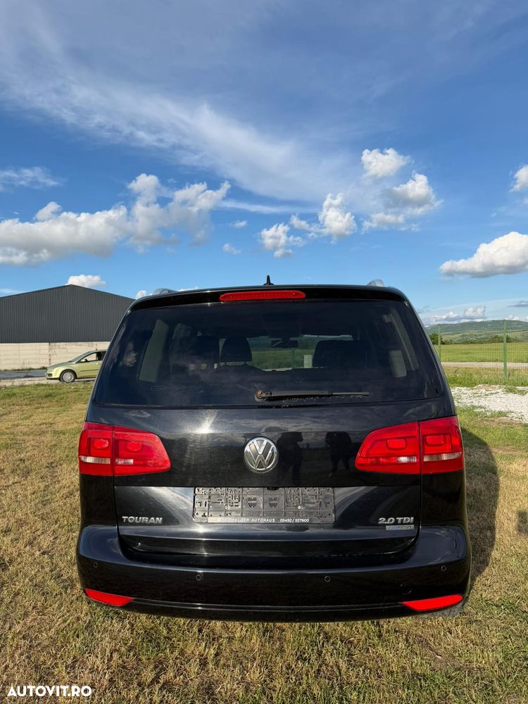 Volkswagen Touran 2.0 TDI DPF Highline - 8