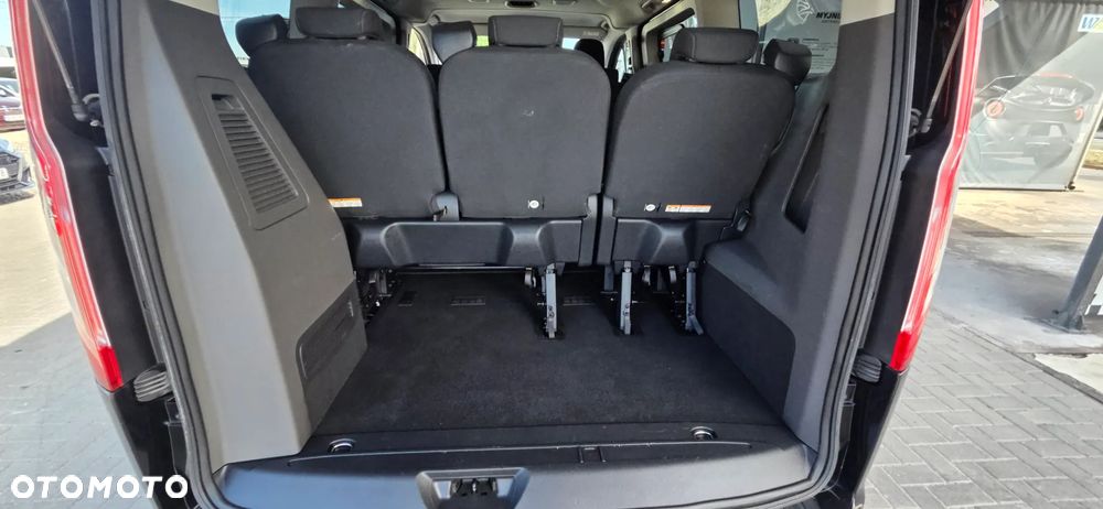 Ford Tourneo Custom 2.0 EcoBlue L1 Titanium - 35